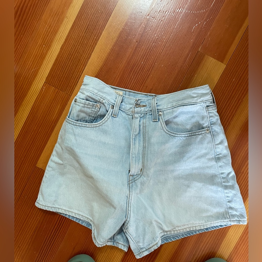 Vintage Levi’s shorts